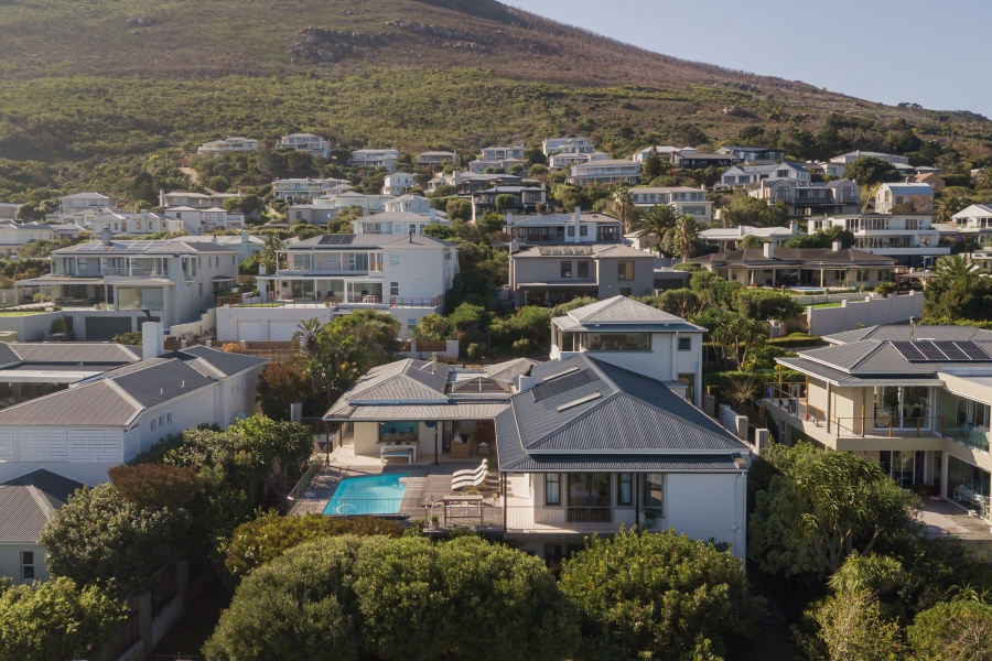 6 Bedroom Property for Sale in Belvedere Western Cape